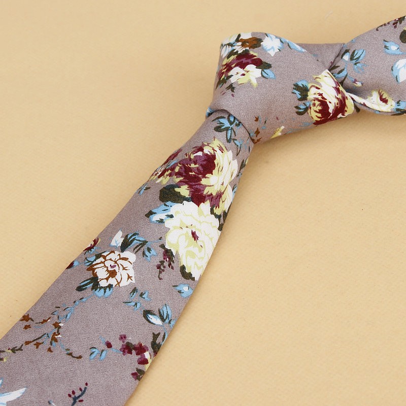Brandneue florale Krawatte für – Skinny Tie Men Bewertung und Preis