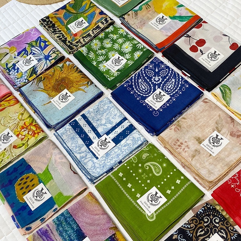 Quadratischer Schal aus 100 %  – Bandana Cotton Bewertung und Preis