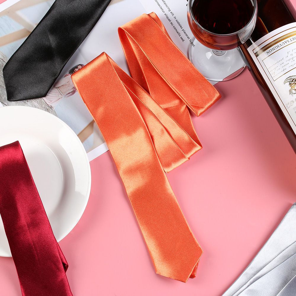 Schmale, einfarbige Krawatte a – Skinny Tie Men Bewertung und Preis