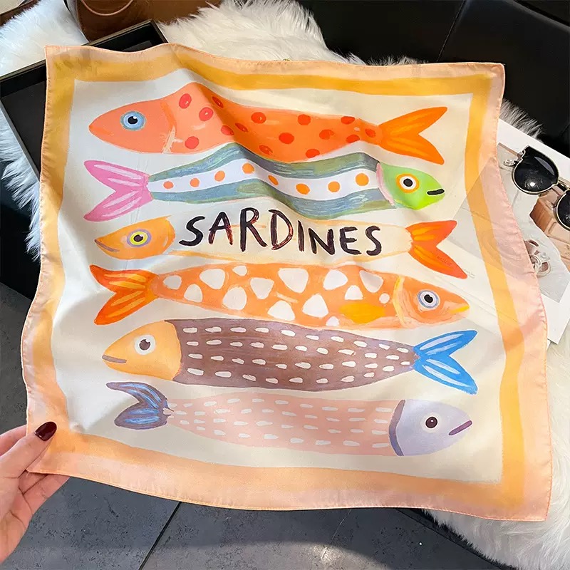Modische Fischmuster Quadratis – Silk Neck Scarf Bewertung und Preis